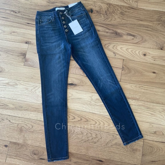 KanCan | High Waisted Botton Fly Jeans - Picture 13 of 16